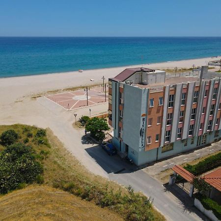 Hotel Rivabella Davoli Εξωτερικό φωτογραφία