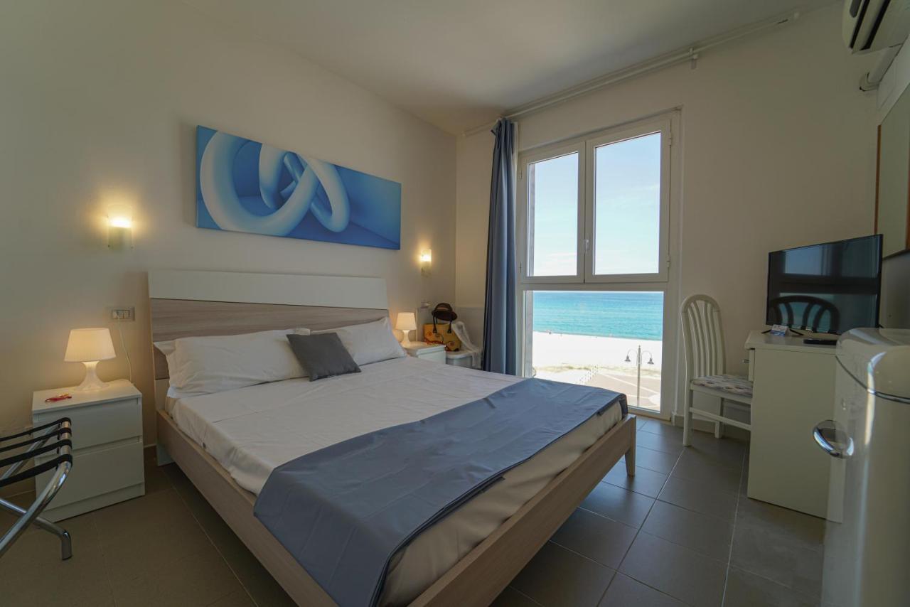 Hotel Rivabella Davoli Εξωτερικό φωτογραφία
