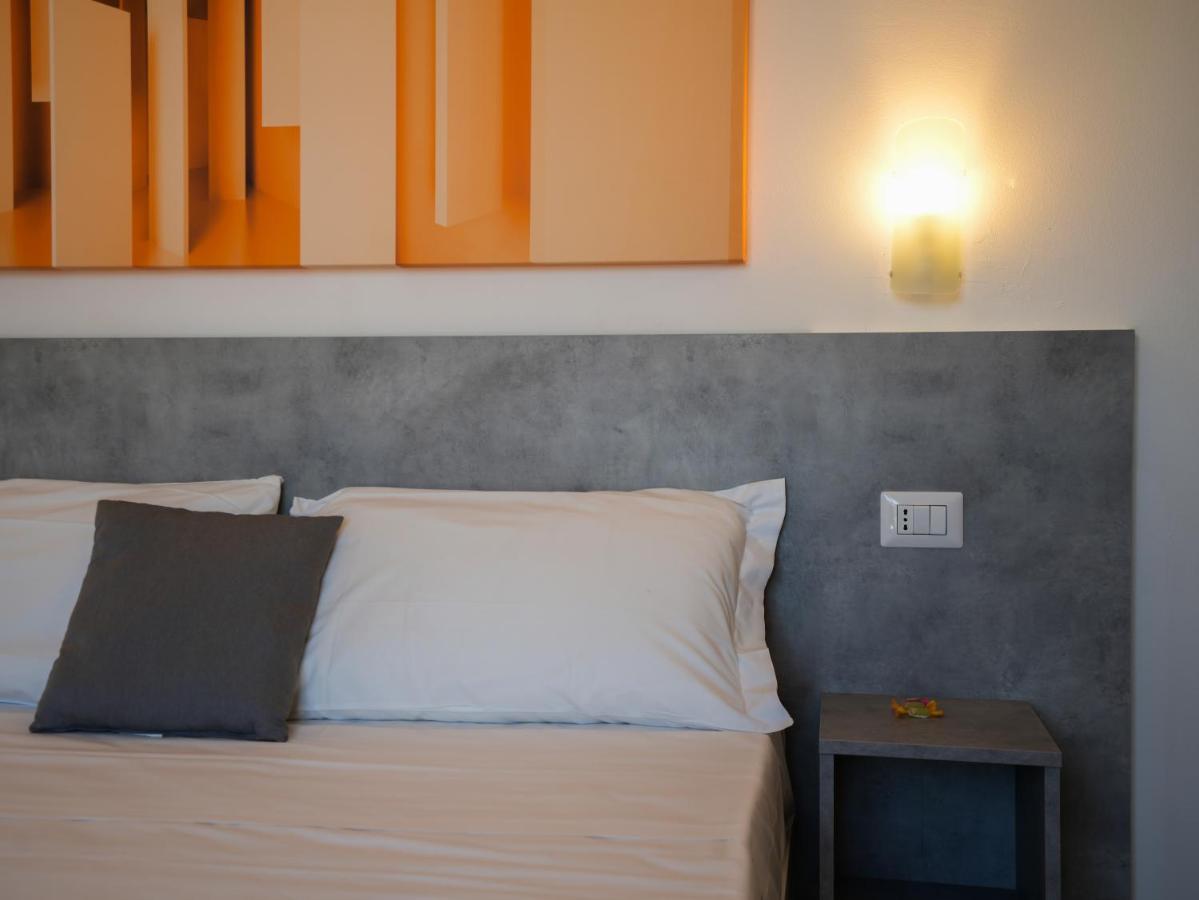 Hotel Rivabella Davoli Εξωτερικό φωτογραφία