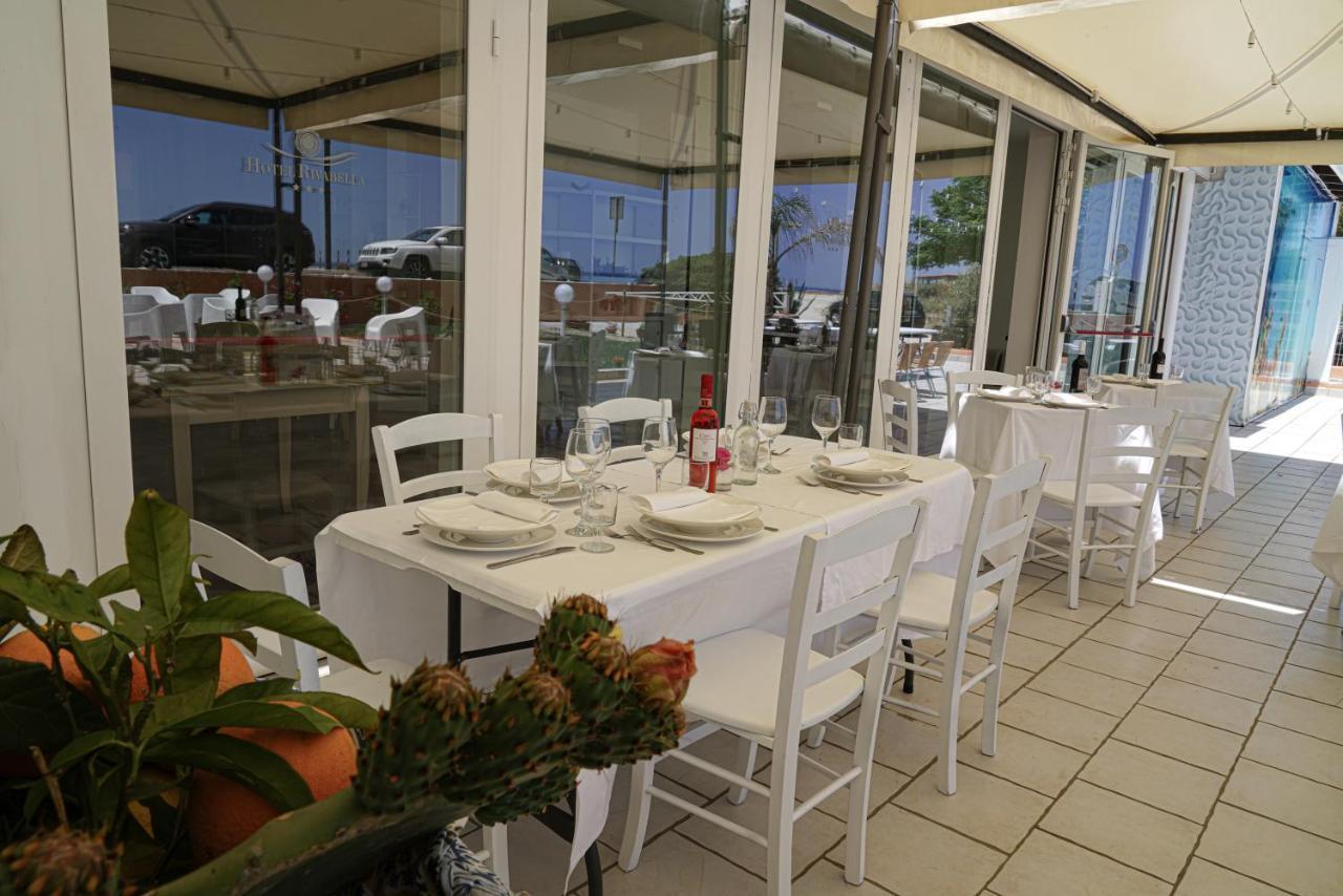 Hotel Rivabella Davoli Εξωτερικό φωτογραφία