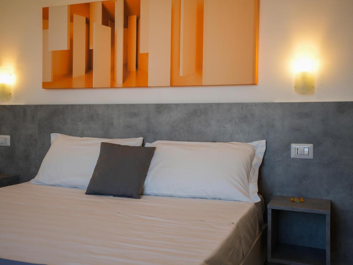 Hotel Rivabella Davoli Εξωτερικό φωτογραφία