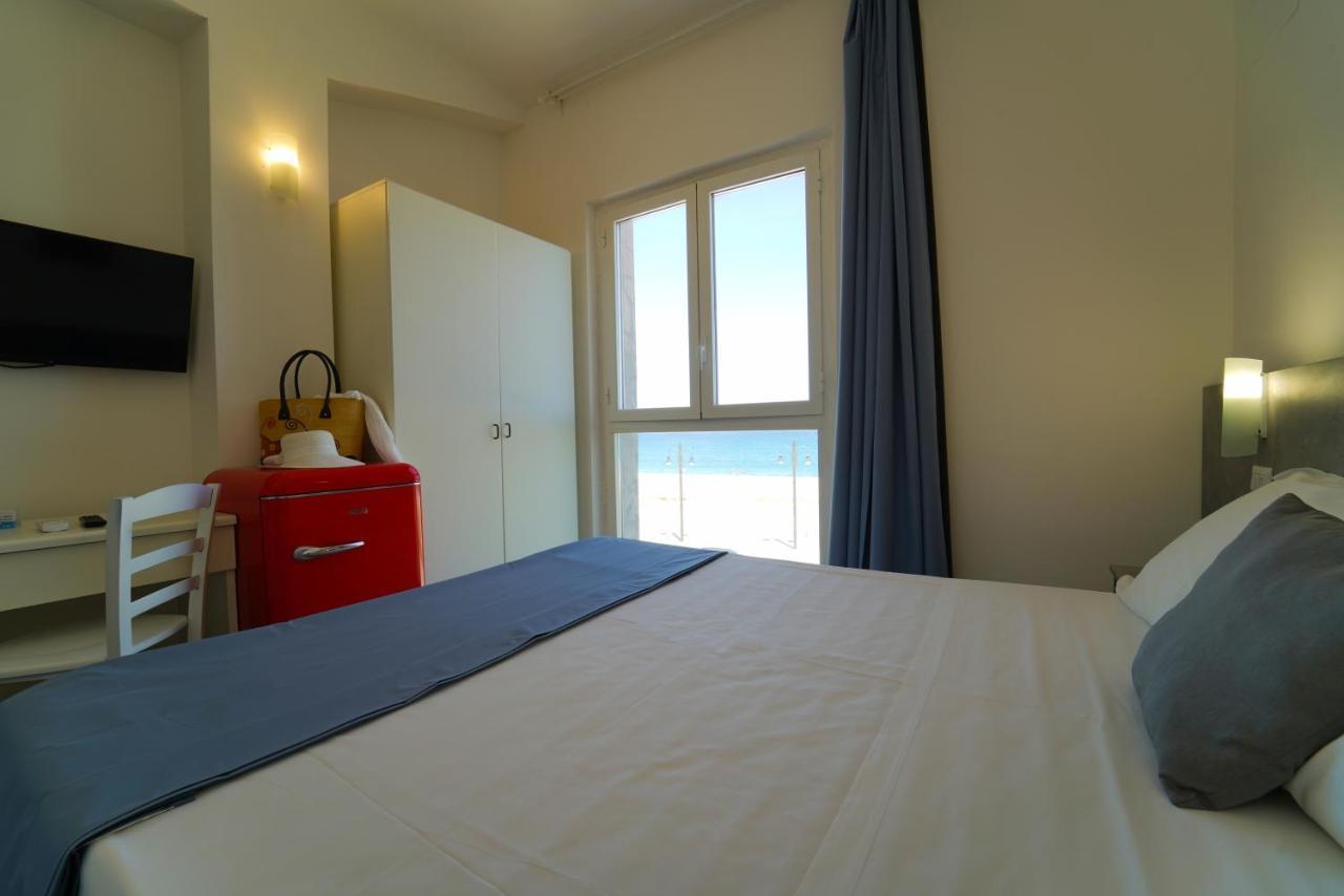 Hotel Rivabella Davoli Εξωτερικό φωτογραφία