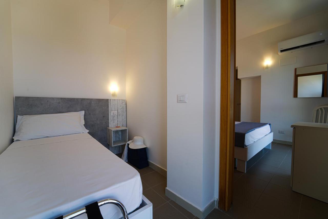 Hotel Rivabella Davoli Εξωτερικό φωτογραφία