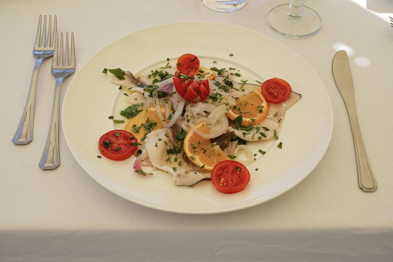 Hotel Rivabella Davoli Εξωτερικό φωτογραφία