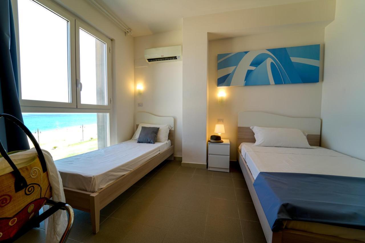 Hotel Rivabella Davoli Εξωτερικό φωτογραφία