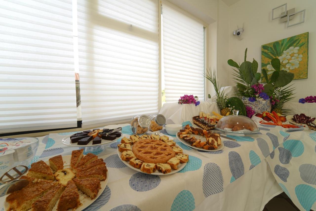 Hotel Rivabella Davoli Εξωτερικό φωτογραφία